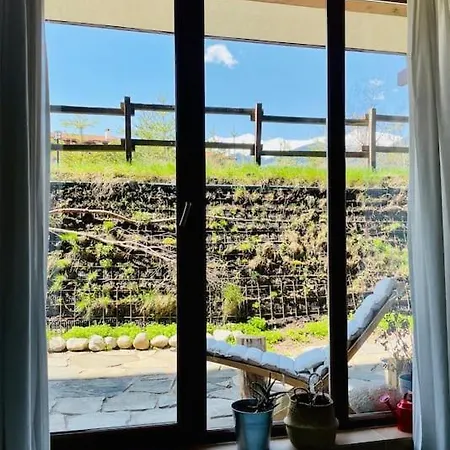 Host2u Art Ap - Fireplace - Free Parking - 5min Gondola Apartamento *