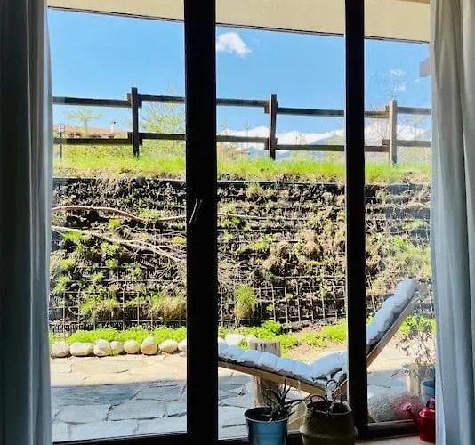 Host2u Art Ap - Fireplace - Free Parking - 5min Gondola Apartament *