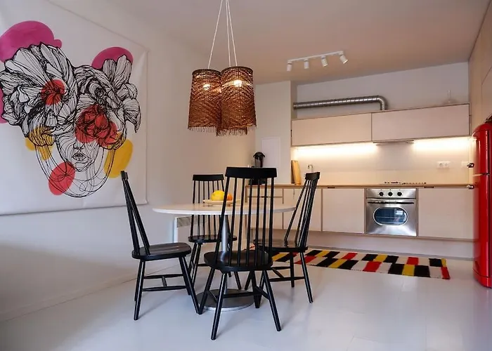 Host2u Art Ap - Fireplace - Free Parking - 5min Gondola